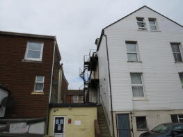 Flat 3, 103 Nelson House, Fisherton Street, Salisbury SP2 7SP