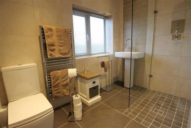 HOUSE BATHROOM