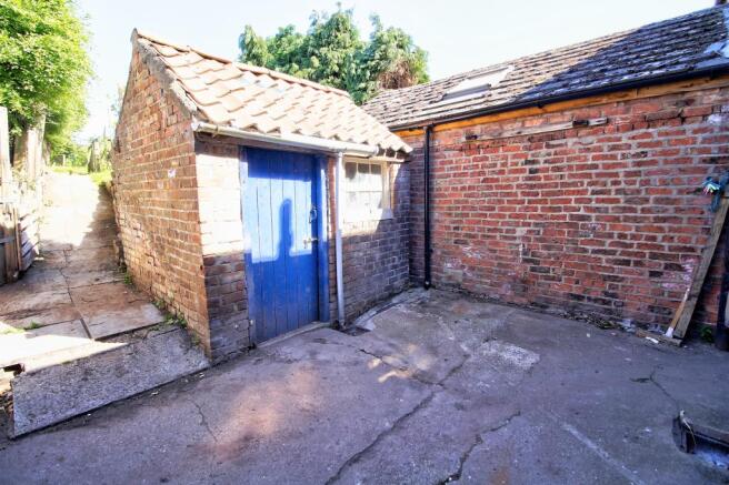 Storage shed