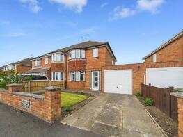17, Melrose Close, Worcester WR2 5JE