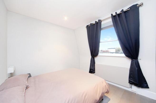 23 rich bedroom 2