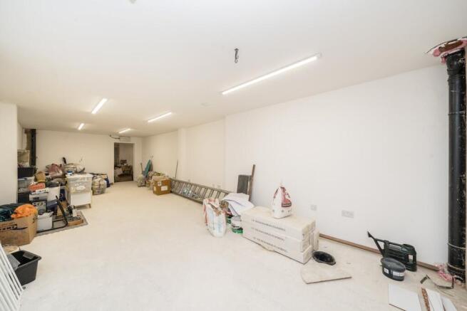 100 Trafalgar Road retail.jpg