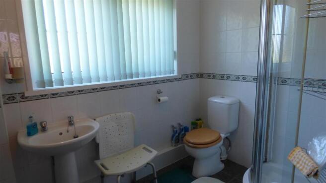Master en-suite