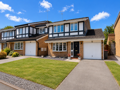 Milton Way, Dunstable, LU5