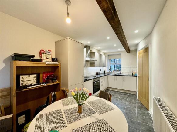 2 bed Cottage to rent Image 5