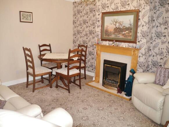 Lounge photo 2