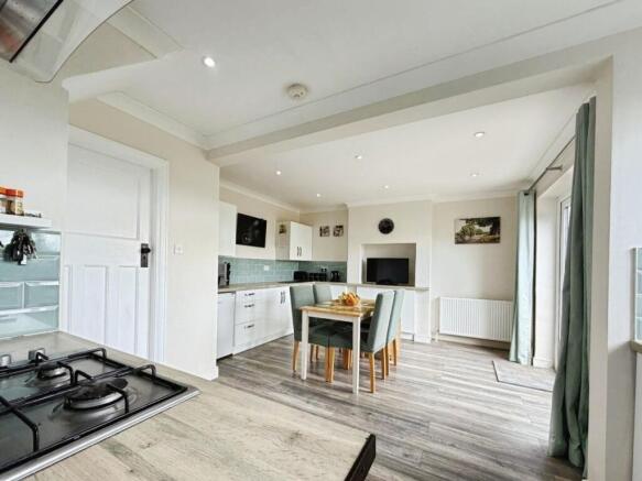 Kitchen/Dining Room