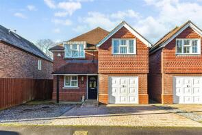 53, Bulls Copse Lane, Horndean, Waterlooville PO8 9RA