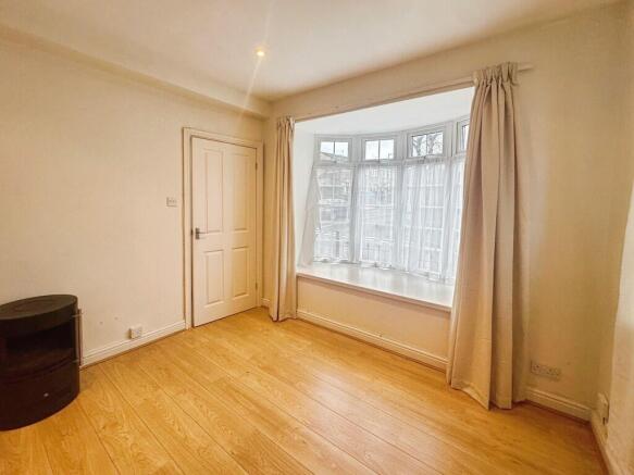 677ddeb8--49FA-A4...