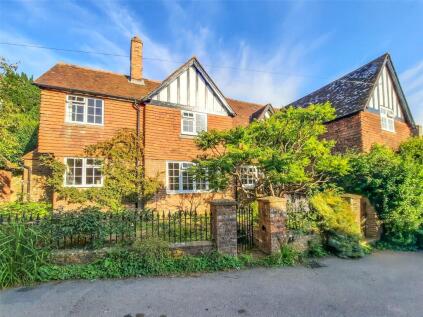 The Street, Dallington