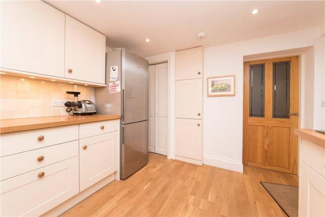 Kitchen (2)