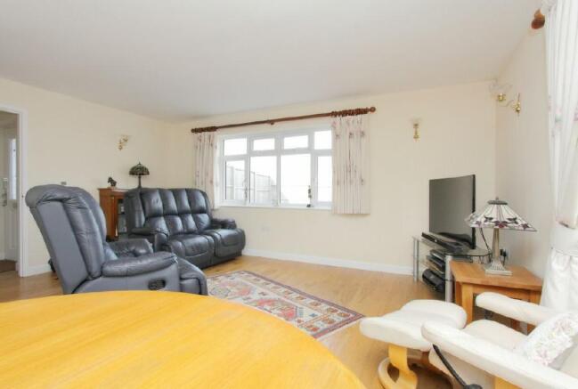 Sitting/Dining Room