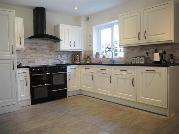 Beautiful Modern Kitchen 139