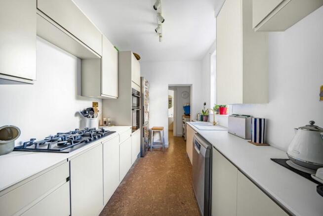 Kitchen (2)