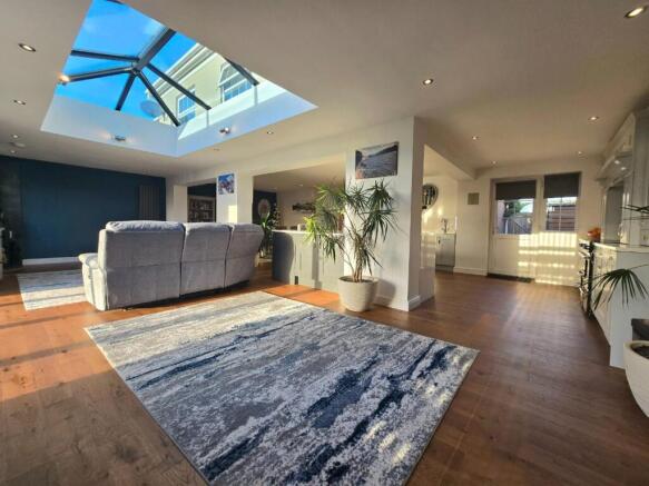 Living Area 2