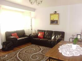 45, Amber Avenue, London E17 5PA