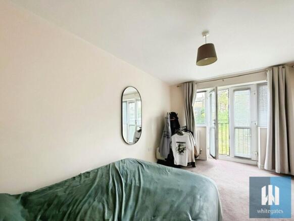 2 bed Apartment for sale Image 6