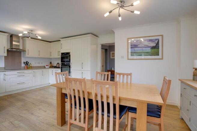 Kitchen/Dining
