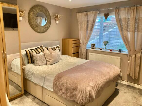 FRONT BED 1