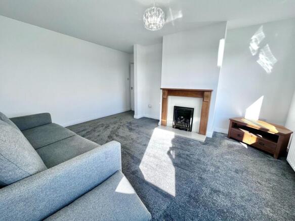 2 bed Bungalow to rent Image 3