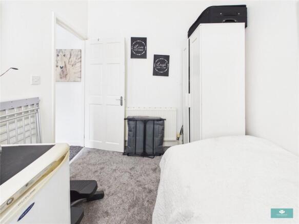 2 bed Terraced for sale Image 11