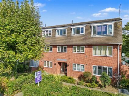 21, Chase Green Avenue, Enfield