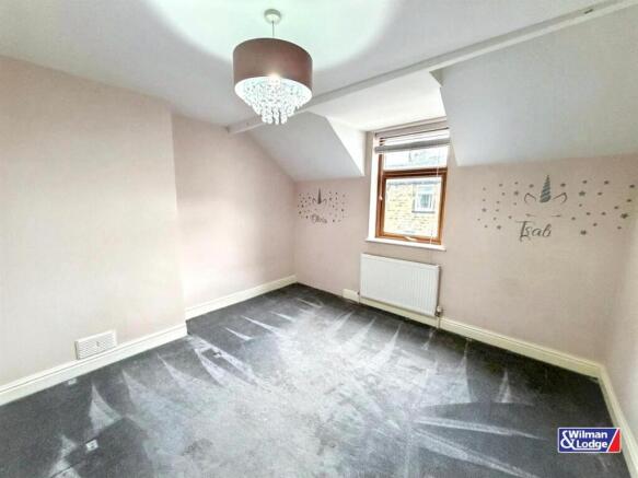 3 bed Terraced for sale Image 11
