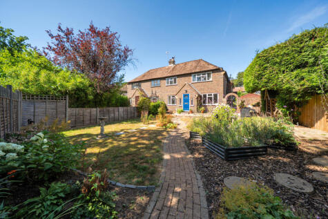 Blackheath Lane, Wonersh, GU5