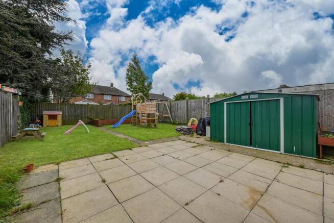 3 bed Semi-Detached for sale Image 4