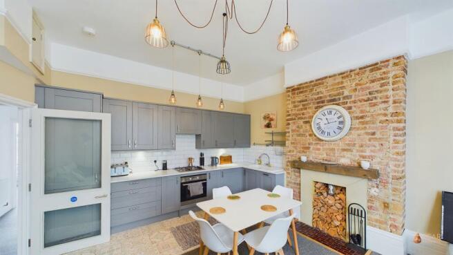 Kitchen/Living Area