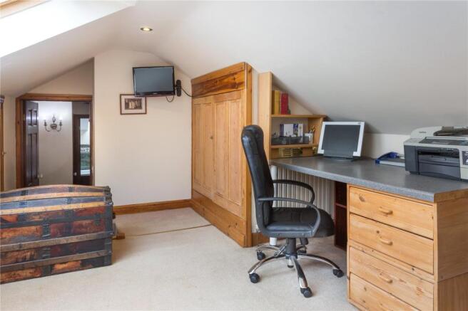 Bed 4/Office