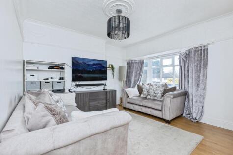 Astill Drive, Leicester, Leicestershire, LE4