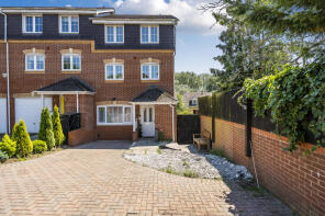95, Ruskin, Caversham, Reading RG4 6LF