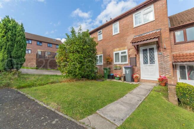 6 Heather Court-16.jpg