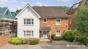 Flat 4, Grasmere, Alexander Lane, Brentwood CM13 1AG