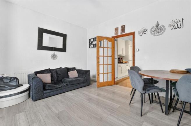 Park Grove Road, Leytonstone, London, E11 photo 4