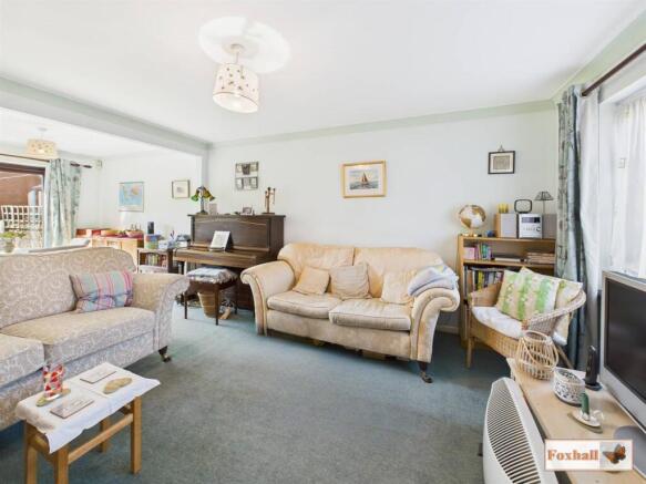 Lounge / Dining Room