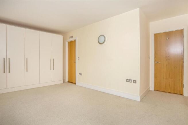 4, 18 Hatton Wall fp