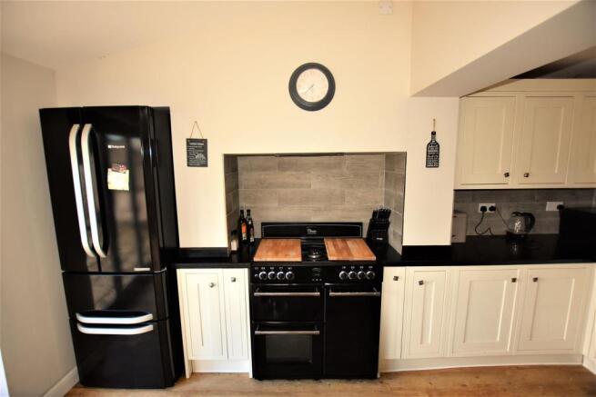 kitchen cooker.jpg