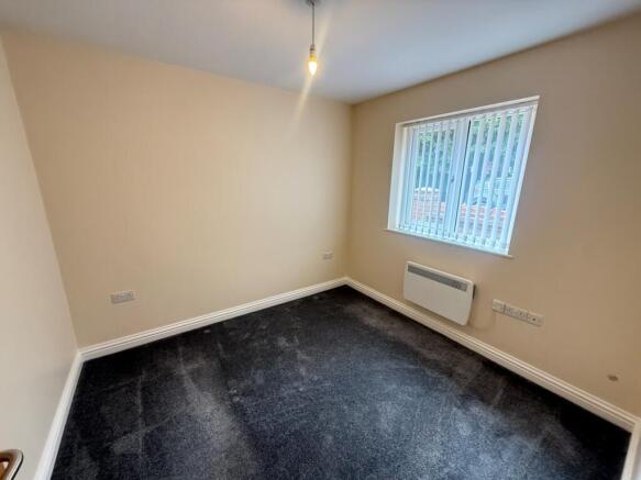 2 bed Apartment to rent Image 8