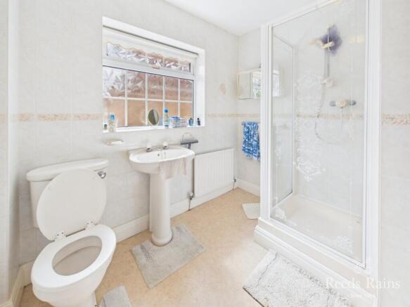 4 bed Detached for sale Image 10