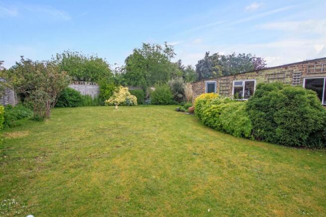 20 Compton Drive garden BLUE.jpg