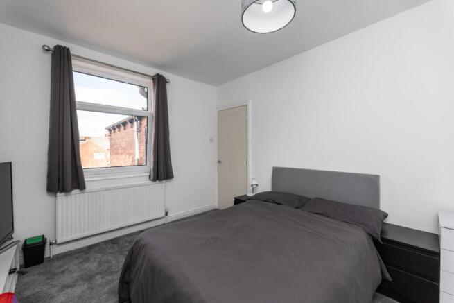 5 bed Terraced to rent Image 9