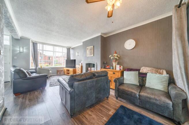 3 bed Semi-Detached for sale Image 10