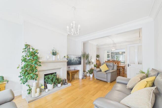 Living / dining room