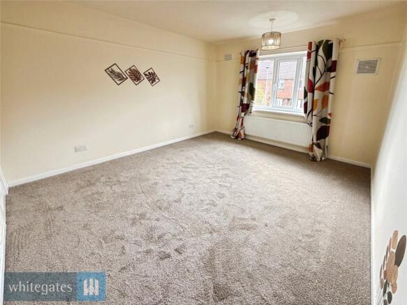 3 bed Semi-Detached for sale Image 8
