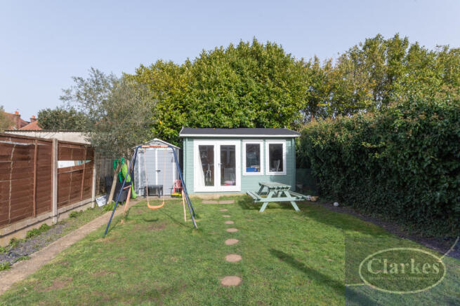 FC_064_25ELMES RD_009