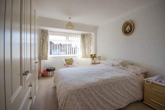 bed 1