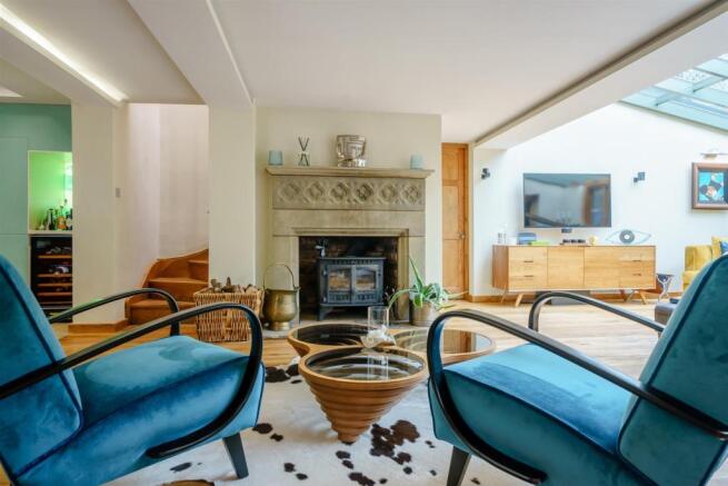 8433495-interior21-800.jpg