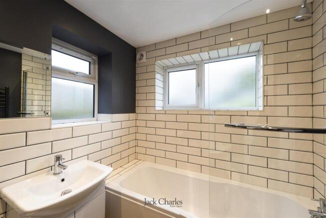 4 Stone Cottages, TN3 8LF 005.jpg